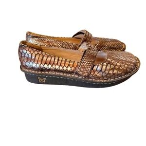 Womens Alegria Feliz Bronze Metallic Mary Jane Flats Shoes Size 38 or 8 - 8.5